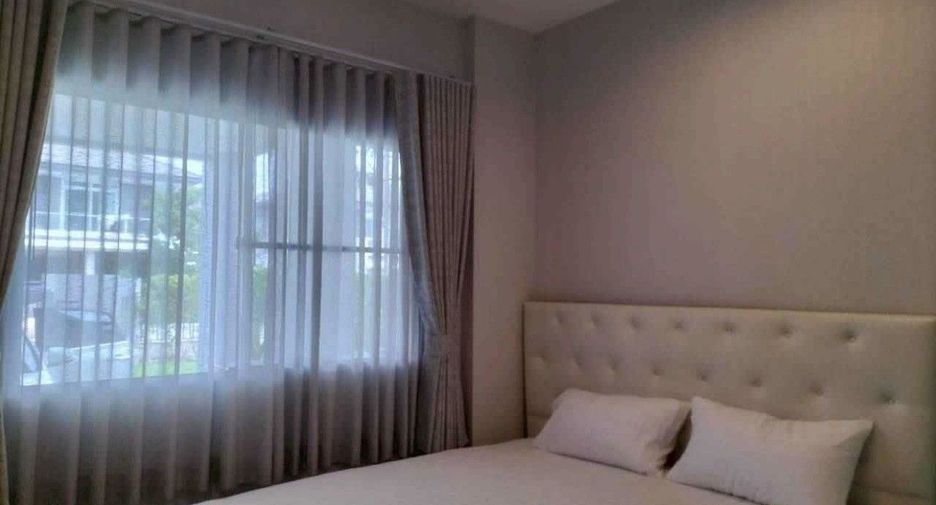 For rent 4 bedrooms house in Mueang Phuket, Phuket