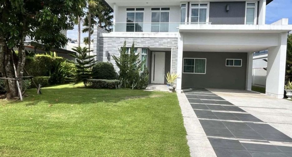 For rent 4 bedrooms house in Mueang Phuket, Phuket