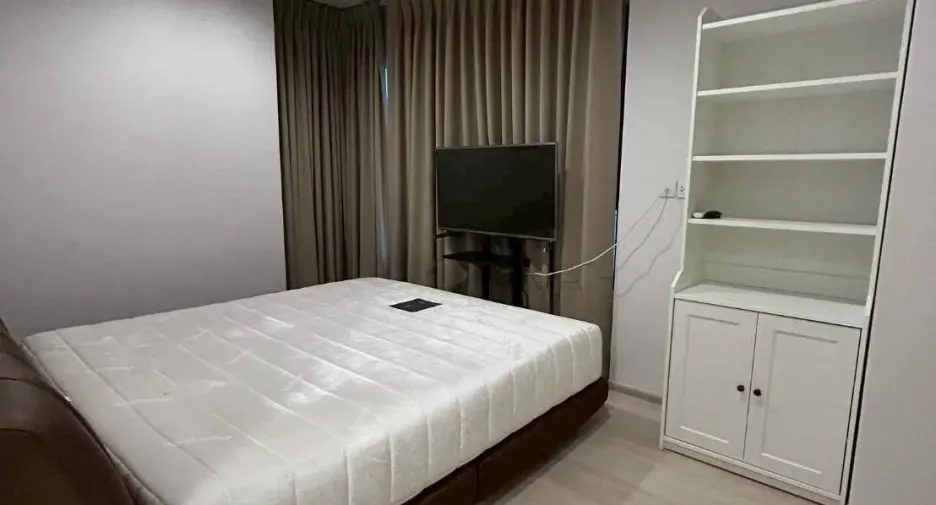 Condo en alquiler de 2 habitaciones en Pathum Wan, Bangkok