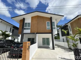 For rent 2 bedrooms townhouse in Thalang, Phuket