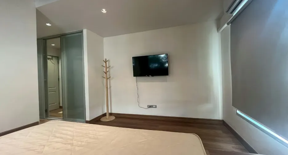 For sale 2 bedrooms condo in Phra Khanong, Bangkok