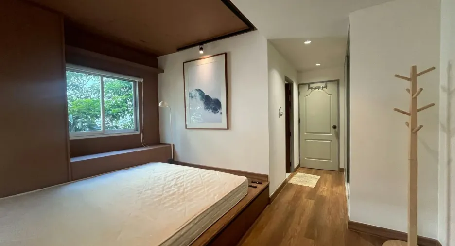For sale 2 bedrooms condo in Phra Khanong, Bangkok