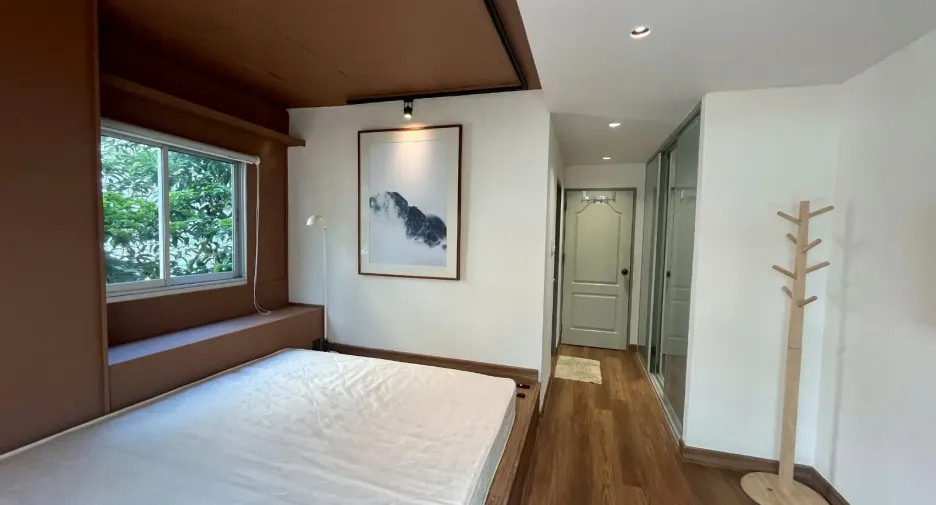 For sale 2 bedrooms condo in Phra Khanong, Bangkok