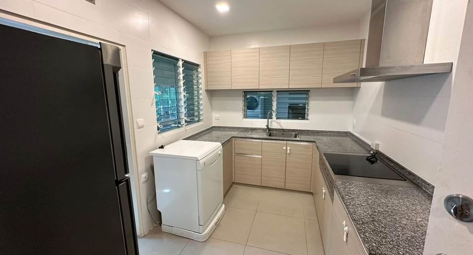ให้เช่า 4 ห้องนอน บ้านเดี่ยว ใน บางพลี, สมุทรปราการ