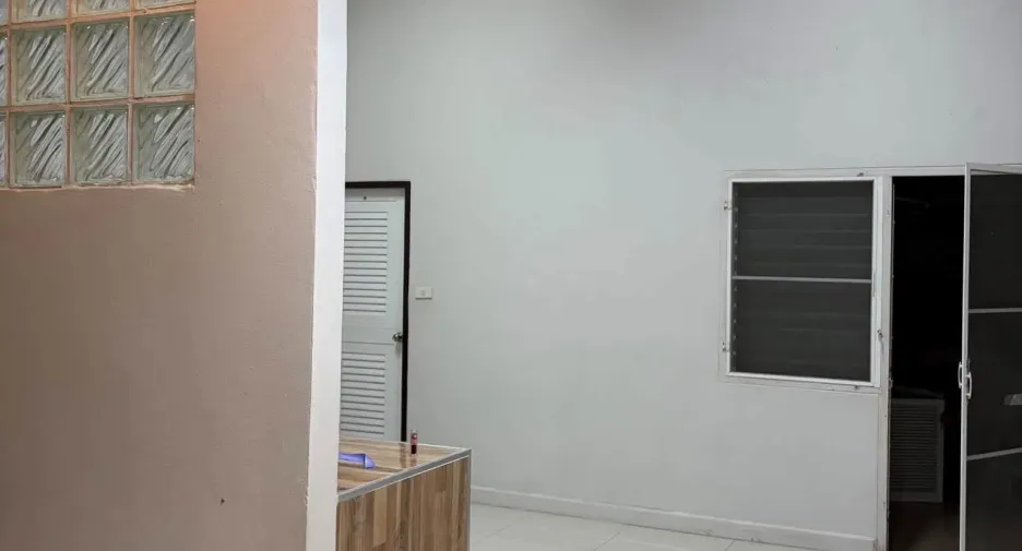 Reihenhaus zur Miete mit 4 Zimmer in Phra Khanong, Bangkok