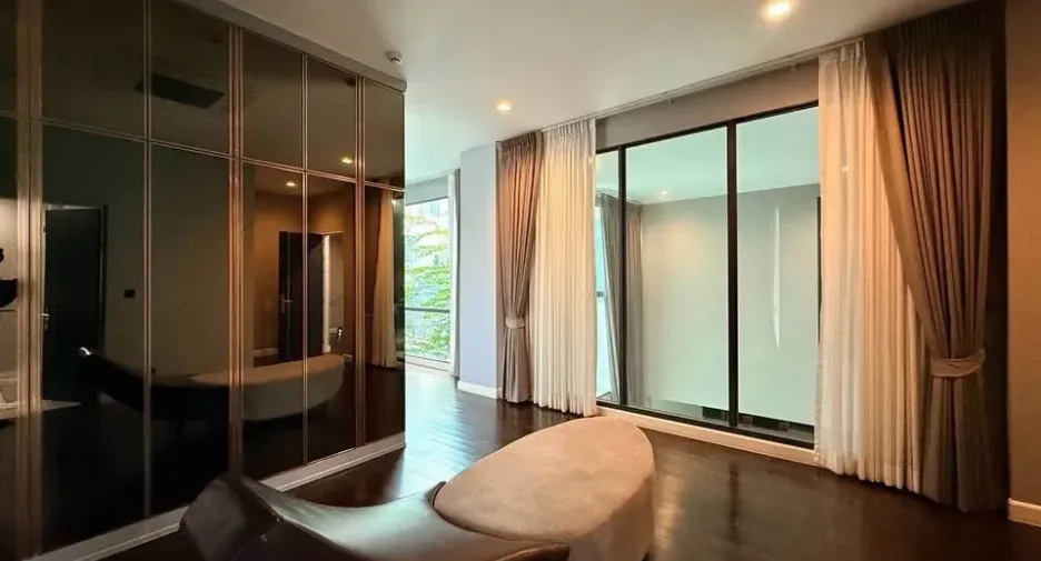 For sale and for rent 4 bedrooms villa in Suan Luang, Bangkok