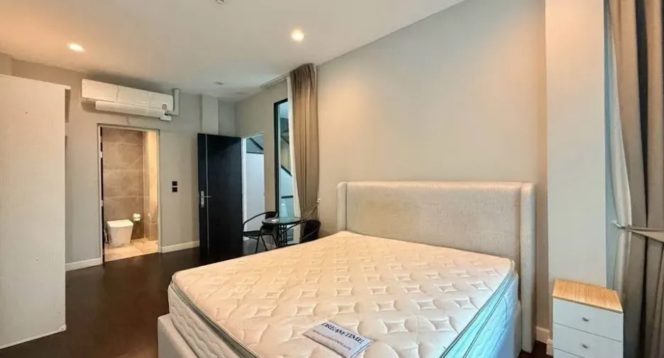 For sale and for rent 4 bedrooms villa in Suan Luang, Bangkok