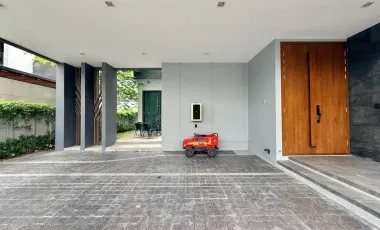 For sale and for rent 4 bedrooms villa in Suan Luang, Bangkok