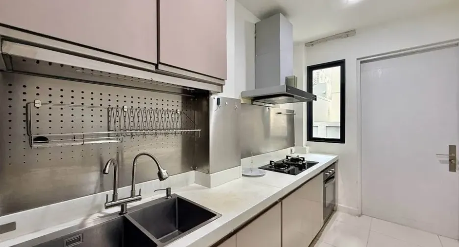 For sale and for rent 4 bedrooms villa in Suan Luang, Bangkok