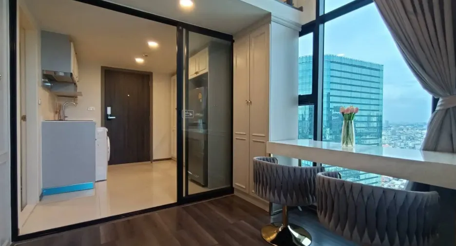À louer 1 chambre condo à Ratchathewi, Bangkok