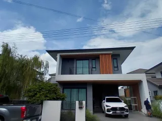 For sale and for rent 4 bedrooms house in Si Racha, Chonburi