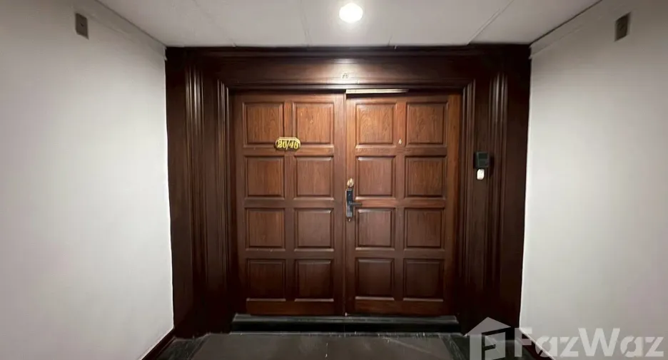 For rent 3 bedrooms apartment in Watthana, Bangkok