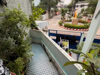 For sale 5 ベッドルーム villa in Sathon, Bangkok