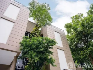 For rent 5 bedrooms house in Chatuchak, Bangkok