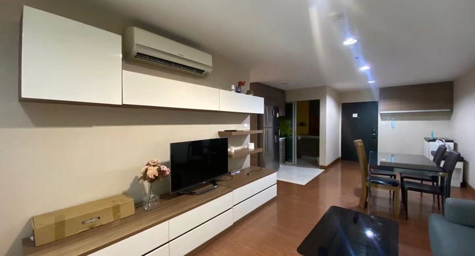 Condo en venta de 3 habitaciones en Huai Khwang, Bangkok