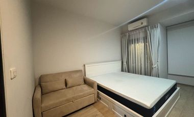 À vendre 1 chambre condo à Huai Khwang, Bangkok