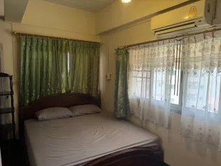 Condo en venta de 2 habitaciones en Bang Rak, Bangkok