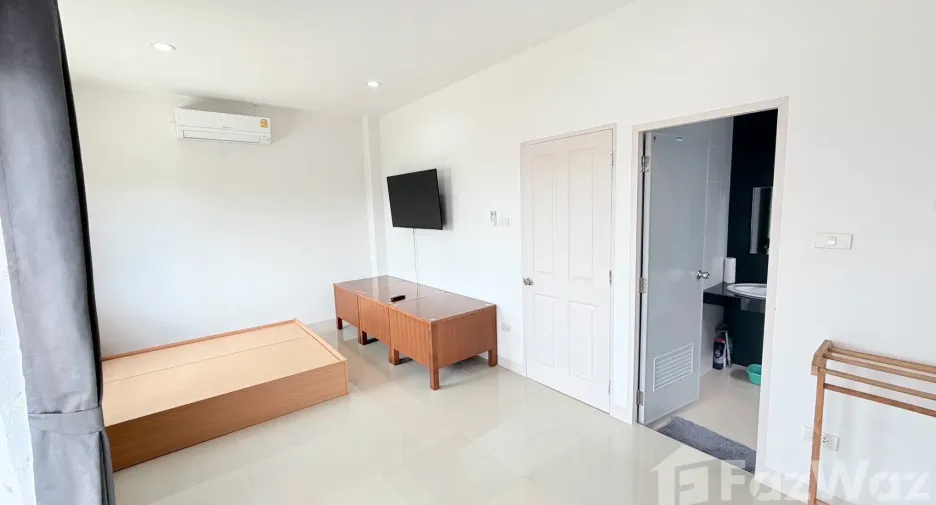 Casa en venta de 3 habitaciones en San Kamphaeng, Chiang Mai