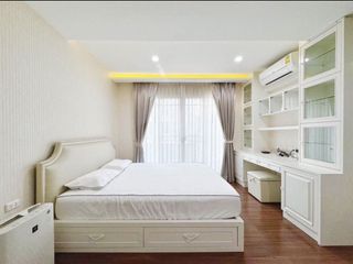 Reihenhaus zur Miete mit 3 Zimmer in Phra Khanong, Bangkok