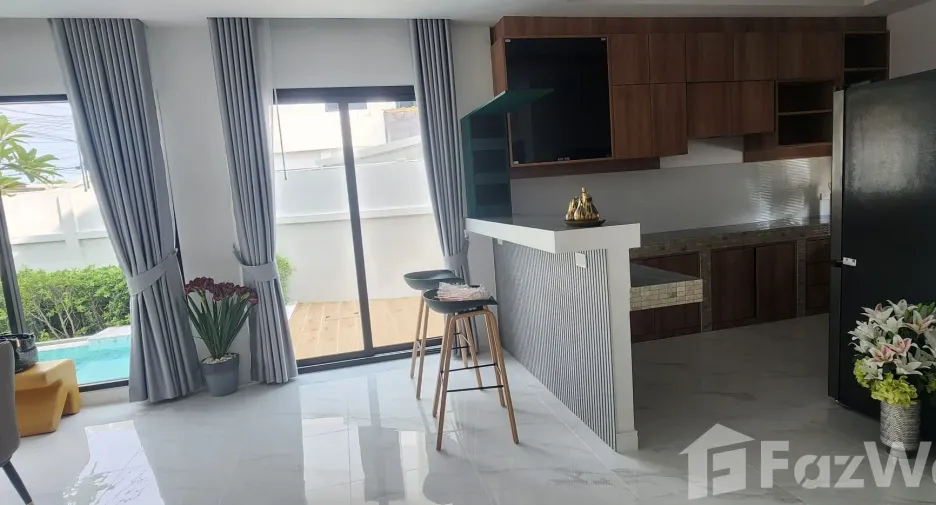 For sale 4 bedrooms villa in Mueang Phuket, Phuket