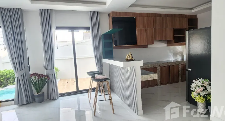 For sale 4 bedrooms villa in Mueang Phuket, Phuket