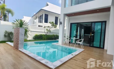 For sale 4 bedrooms villa in Mueang Phuket, Phuket