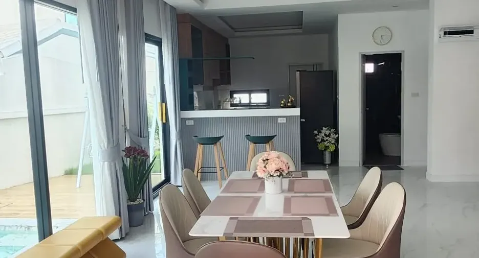 For sale 4 bedrooms villa in Mueang Phuket, Phuket