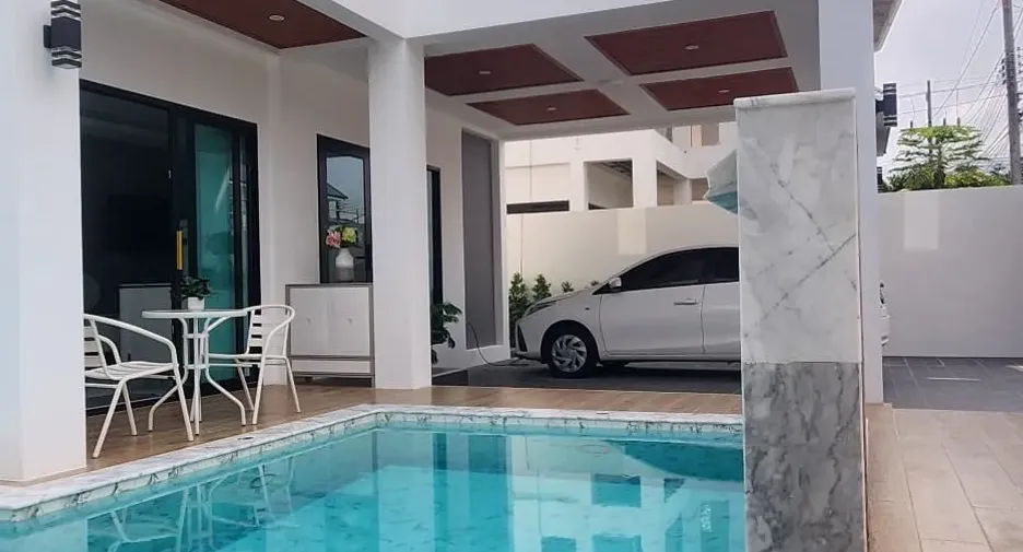 For sale 4 bedrooms villa in Mueang Phuket, Phuket