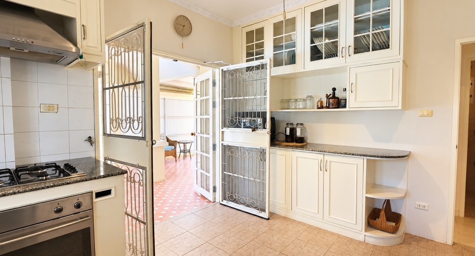 À vendre 5 chambres maison à Hang Dong, Chiang Mai