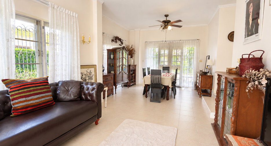 À vendre 5 chambres maison à Hang Dong, Chiang Mai