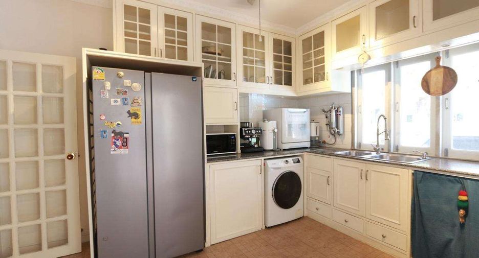 À vendre 5 chambres maison à Hang Dong, Chiang Mai