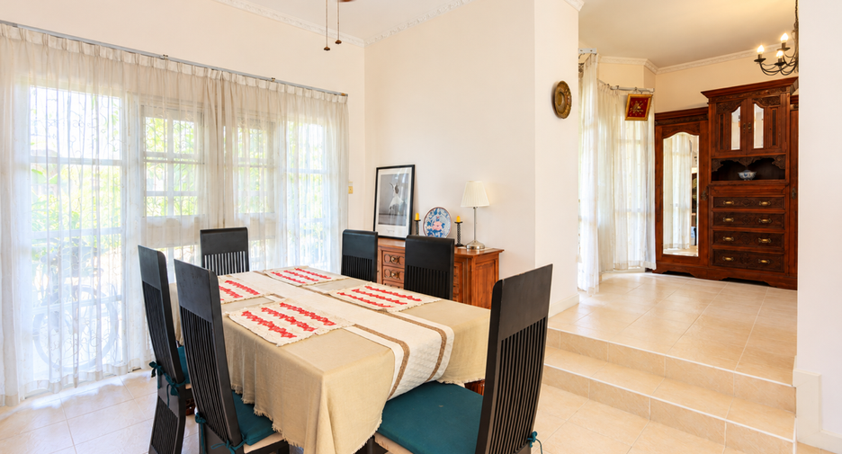 À vendre 5 chambres maison à Hang Dong, Chiang Mai