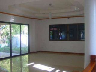 Casa en alquiler de 4 habitaciones en San Sai, Chiang Mai