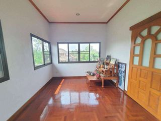 Casa en alquiler de 4 habitaciones en San Sai, Chiang Mai