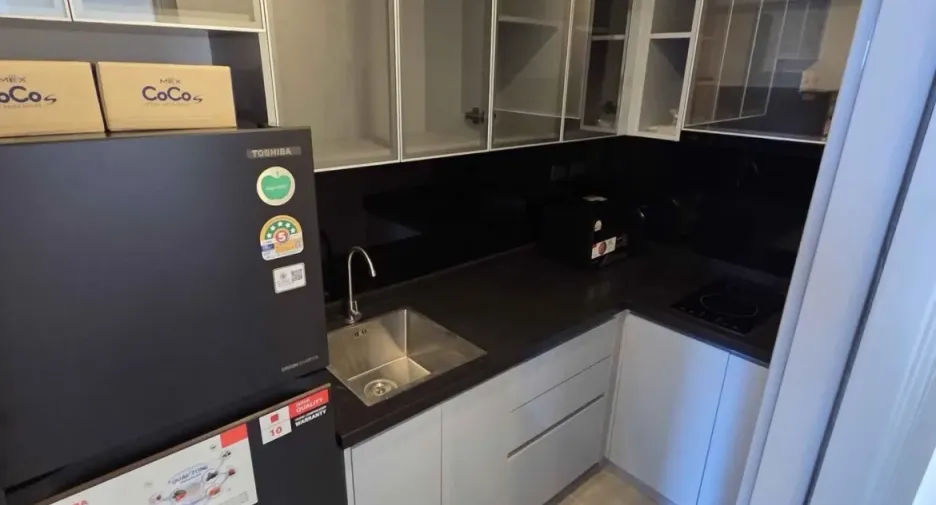 For rent 2 bedrooms condo in Yan Nawa, Bangkok