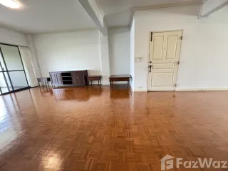 For rent 3 bedrooms apartment in Sathon, Bangkok