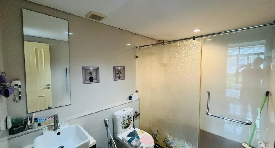For sale and for rent 2 bedrooms condo in Kathu, Phuket