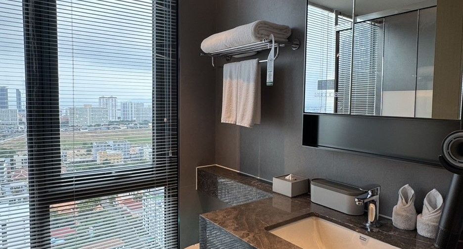 For rent 2 bedrooms condo in Bang Lamung, Chonburi