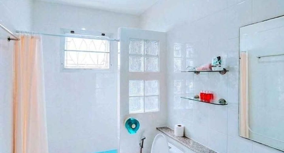 Haus zur Miete mit 3 Zimmer in Mueang Phuket, Phuket
