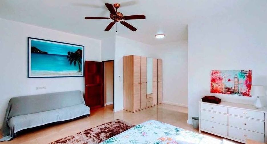 Haus zur Miete mit 3 Zimmer in Mueang Phuket, Phuket