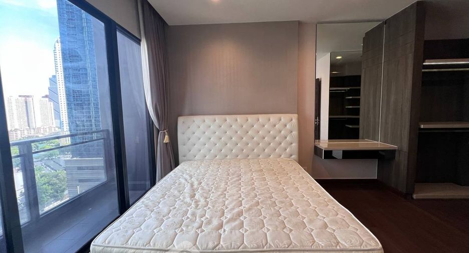For sale 2 bedrooms condo in Huai Khwang, Bangkok