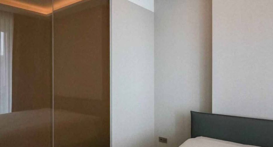 For sale 1 bed condo in Khlong Toei, Bangkok