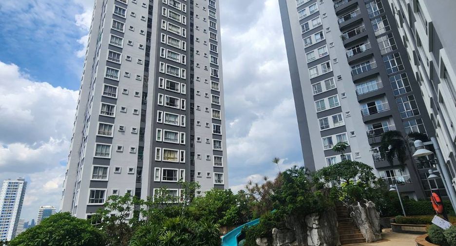 For rent 2 ベッドルーム condo in Yan Nawa, Bangkok