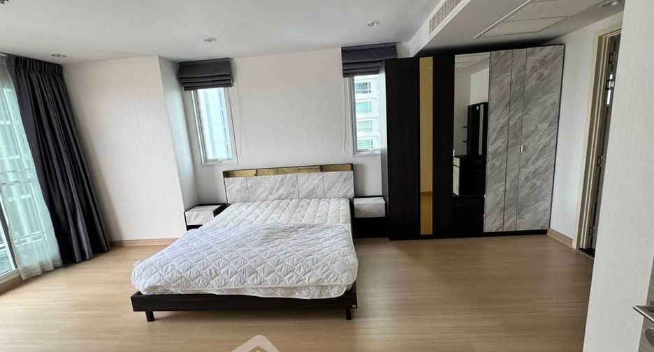 For rent 2 ベッドルーム condo in Yan Nawa, Bangkok