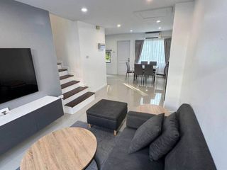 Apartment zur Miete mit 3 Zimmer in Bang Lamung, Chonburi