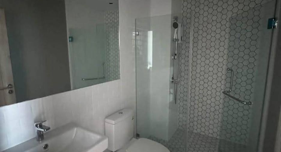 Condo en alquiler de 2 habitaciones en Chom Thong, Bangkok