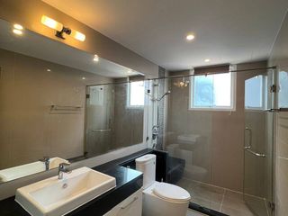 Condo en alquiler de 2 habitaciones en Ratchathewi, Bangkok