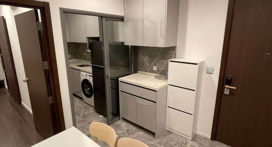 For rent 2 bedrooms condo in Bang Na, Bangkok