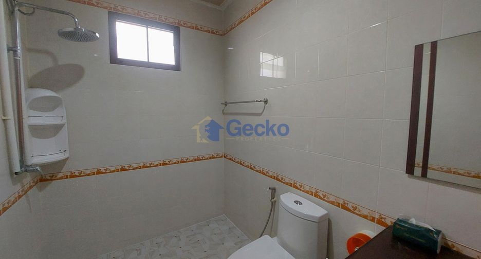 Haus zur Miete mit 3 Zimmer in Bang Lamung, Chonburi