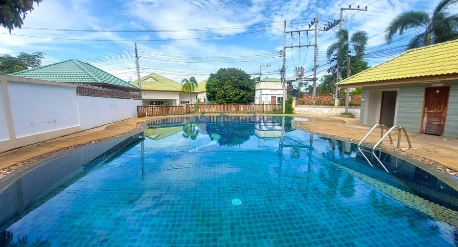 Haus zur Miete mit 3 Zimmer in Bang Lamung, Chonburi